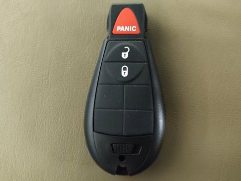 Used 2012 RAM 1500 Big Horn w/ Luxury Group image 32