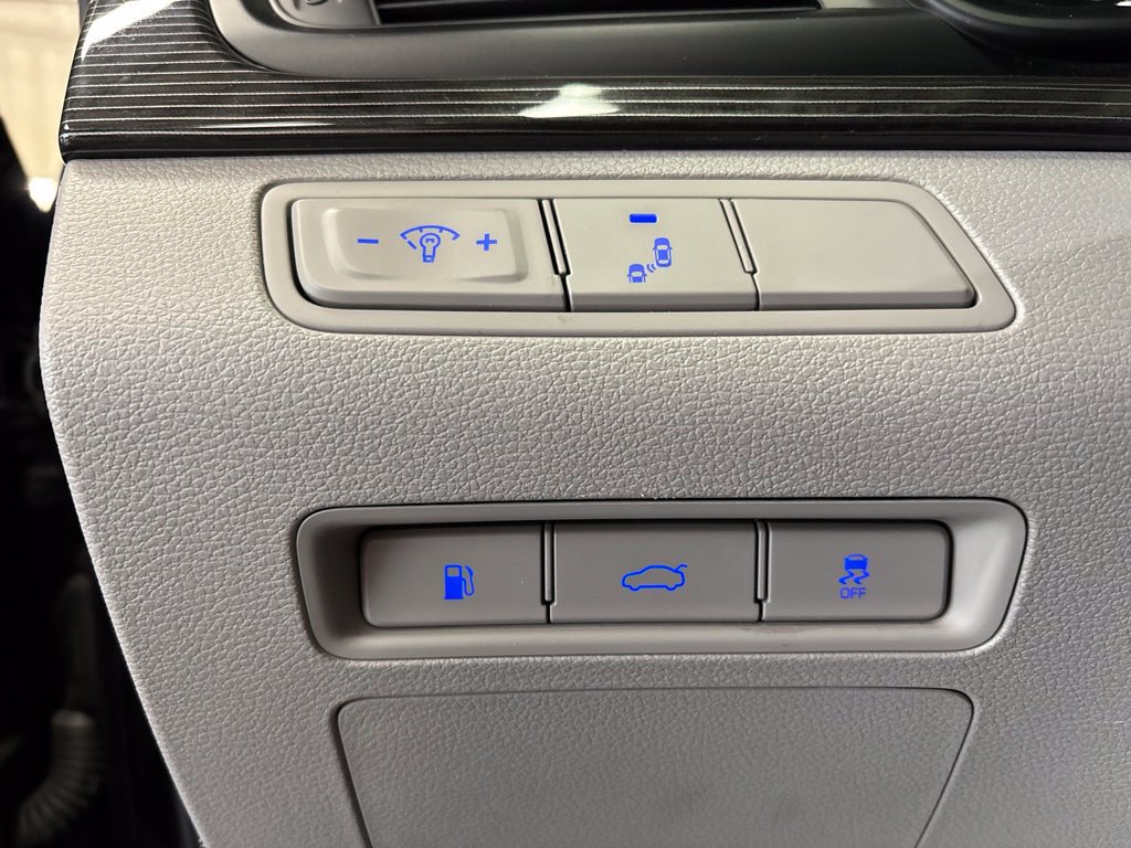 Used 2018 Hyundai Sonata Limited FWD image 21