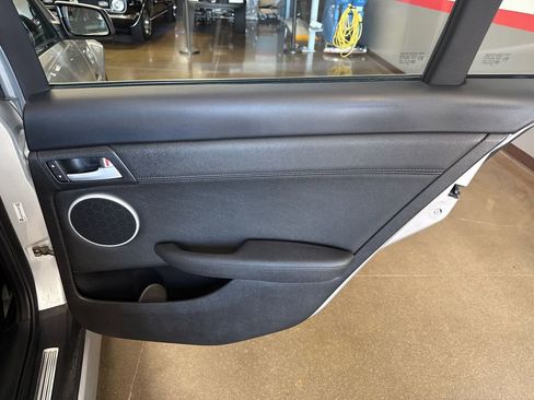 Used 2009 Pontiac G8 GXP image 89