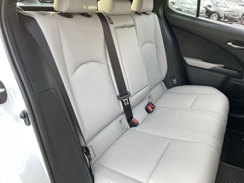 Used 2025 Lexus UX 300h AWD image 15