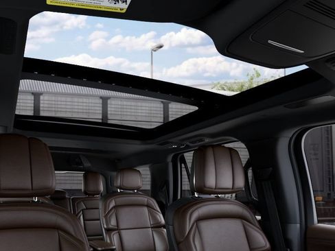 New 2027 Lincoln Navigator Reserve AWD/4WD image 22
