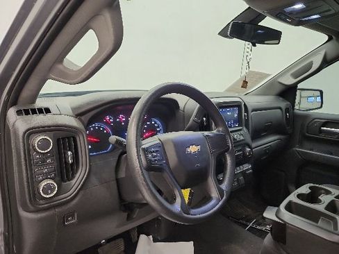 Used 2022 Chevrolet Silverado 1500 Custom AWD/4WD image 12