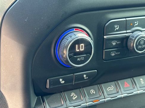 Used 2019 Chevrolet Silverado 1500 LT Trail Boss AWD/4WD image 21