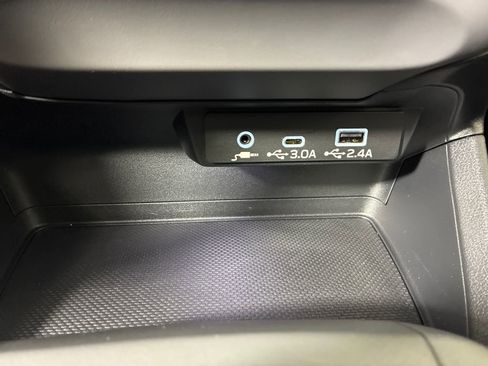 Certified 2025 Subaru Crosstrek 2.0i Premium image 21