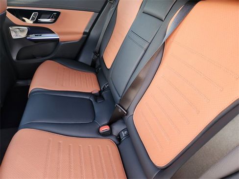 New 2026 Mercedes-Benz GLC 300 4MATIC image 12