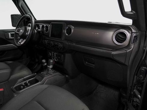 Used 2021 Jeep Wrangler Unlimited Sport AWD/4WD image 12
