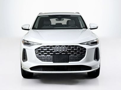 Used 2025 Audi Q5 Premium w/ Convenience Package