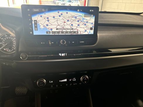 Used 2025 Mitsubishi Outlander SE AWD/4WD image 14