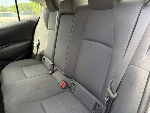 Used 2025 Toyota Corolla LE FWD image 9