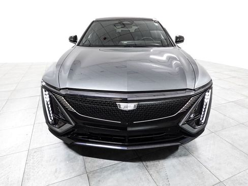 Used 2024 Cadillac Lyriq Sport AWD/4WD image 3