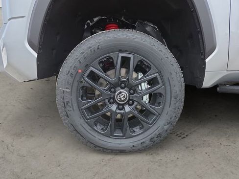 New 2026 Toyota Tundra Limited AWD/4WD image 14