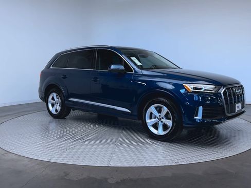 Used 2022 Audi Q7 2.0T Premium Plus w/ Premium Plus Package AWD/4WD image 2