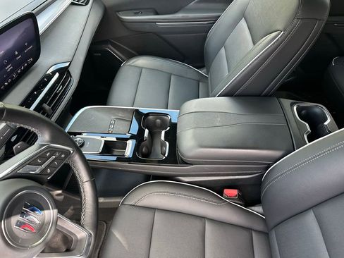 Used 2025 Buick Enclave Preferred FWD image 21