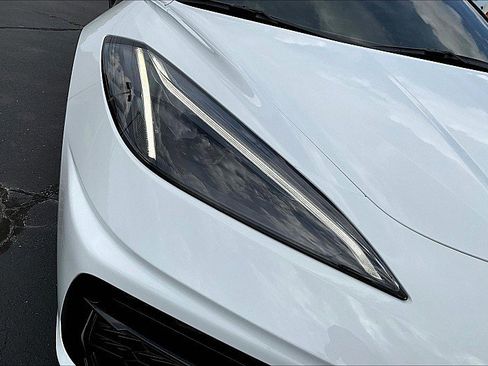 Used 2023 Chevrolet Corvette Stingray Premium Conv w/ Z51 Performance Package RWD image 7