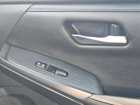 Used 2024 Nissan Sentra SV FWD image 12
