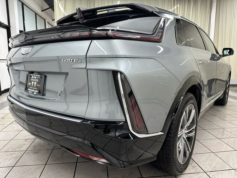 Used 2024 Cadillac Lyriq Luxury w/ LPO, Floor Liner Package image 5