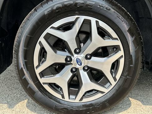 Certified 2023 Subaru Forester Premium AWD/4WD image 12
