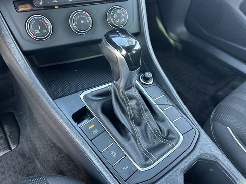 Certified 2024 Volkswagen Jetta Sport FWD image 27