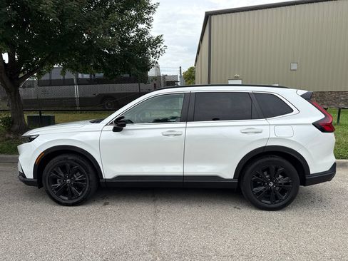 Used 2023 Honda CR-V Sport Touring image 9