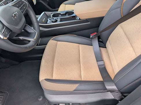 New 2026 Chevrolet Equinox ACTIV w/ Convenience Package III AWD/4WD image 21