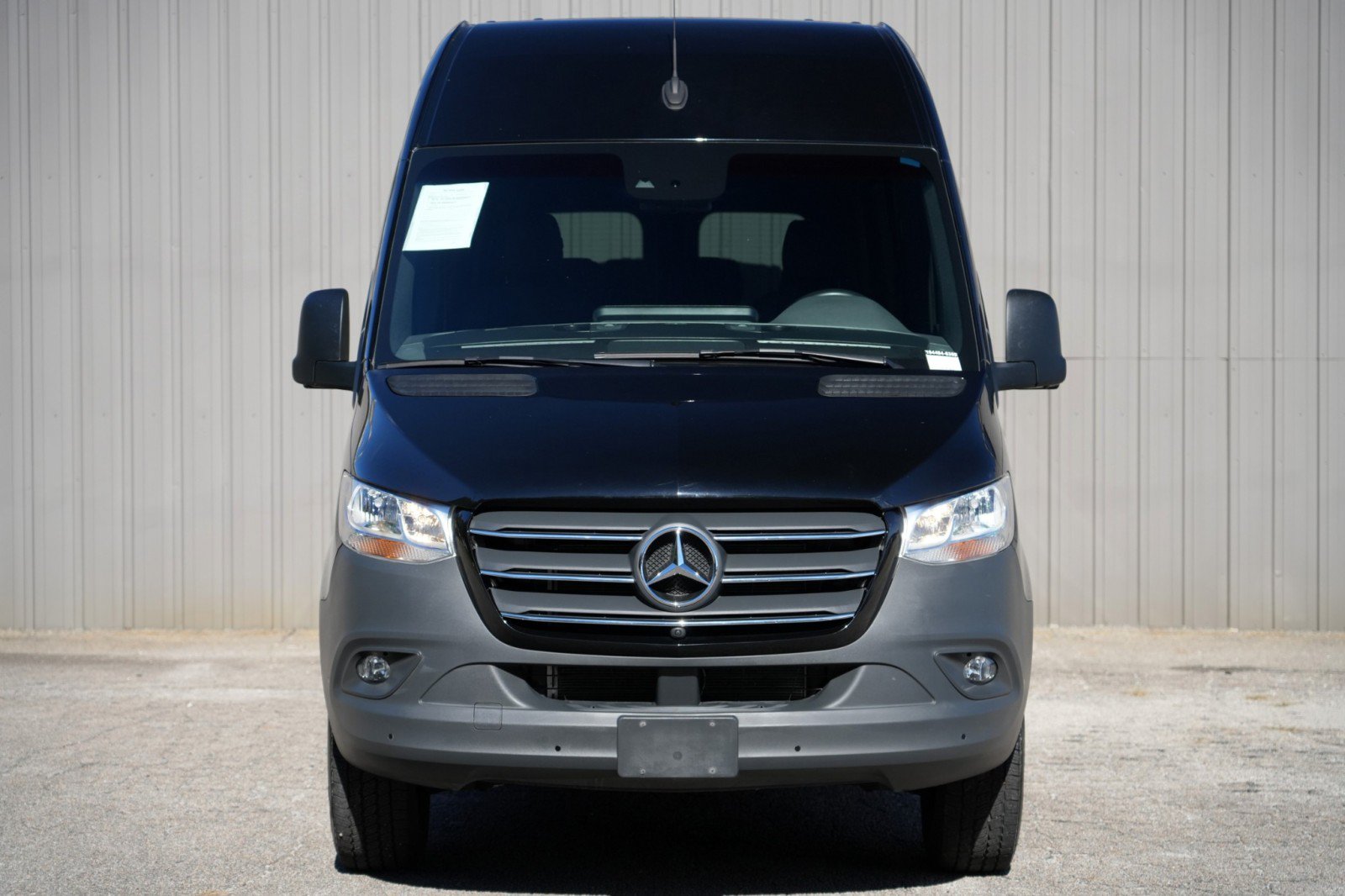 Used 2024 Mercedes-Benz Sprinter 2500 image 43