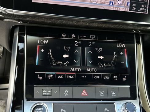 Used 2025 Audi Q8 Premium Plus w/ Premium Plus Package image 27