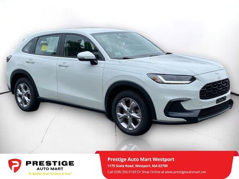 Used 2023 Honda HR-V LX image 1