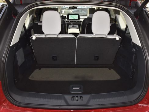 New 2026 Lincoln Aviator Reserve w/ Illumination Package AWD/4WD image 37