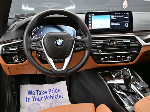 Used 2023 BMW 530i xDrive w/ Convenience Package AWD/4WD image 18
