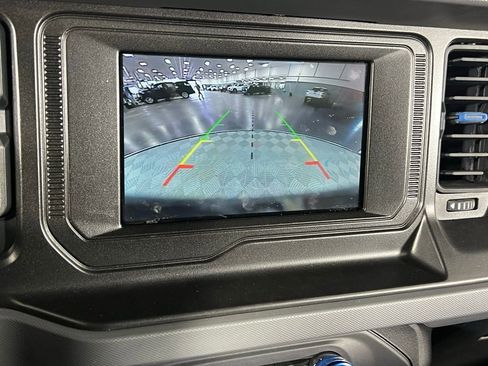 Used 2022 Ford Bronco Black Diamond image 19