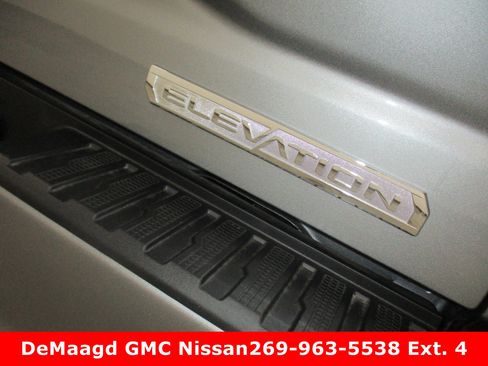 New 2026 GMC Sierra 1500 Elevation image 12