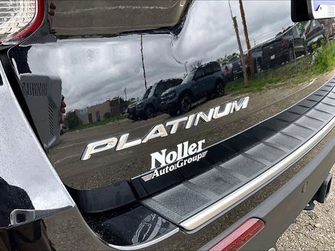 Certified 2023 Ford Explorer Platinum w/ Technology Package AWD/4WD image 8
