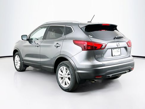 Used 2018 Nissan Rogue Sport SV image 5