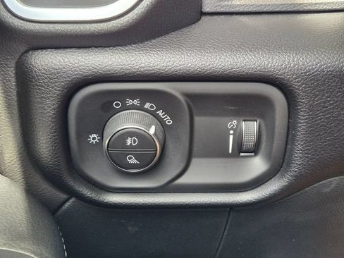 Certified 2026 RAM 2500 Big Horn AWD/4WD image 29