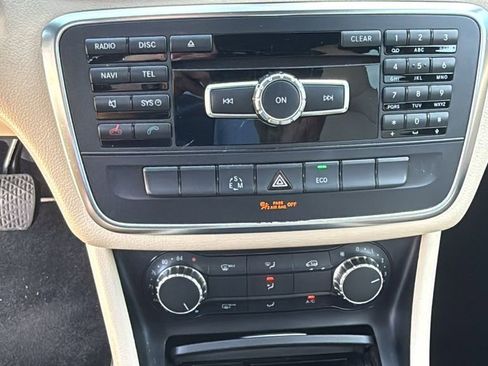 Used 2014 Mercedes-Benz CLA 250 image 25