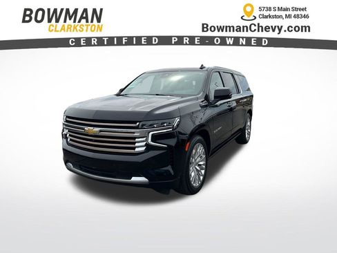 Used 2023 Chevrolet Suburban High Country AWD/4WD image 1