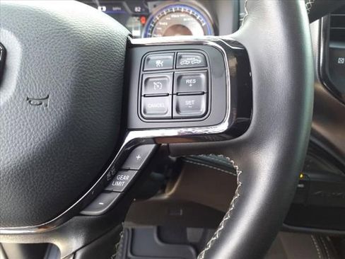 Used 2022 RAM 3500 Limited AWD/4WD image 32