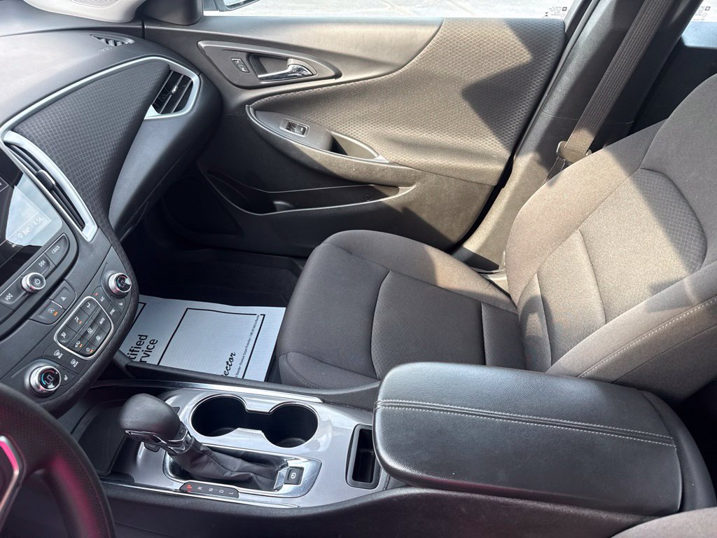 Used 2024 Chevrolet Malibu LT FWD image 21