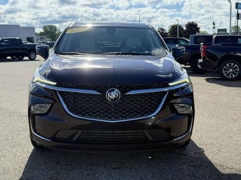 Used 2023 Buick Enclave Avenir w/ Avenir Technology Package AWD/4WD image 3