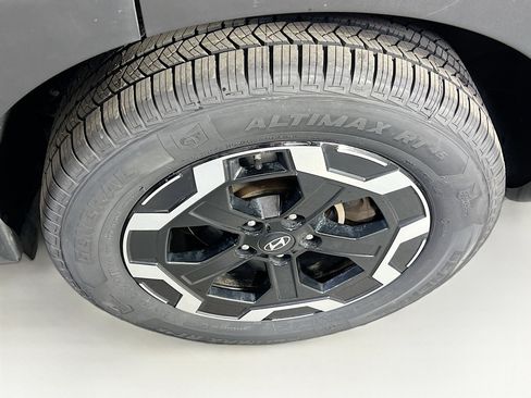 Used 2024 Hyundai Santa Fe SEL image 29