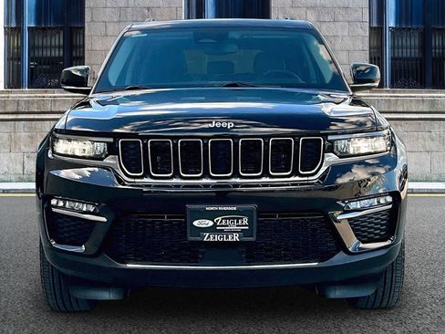 Used 2023 Jeep Grand Cherokee 4WD 4xe image 3
