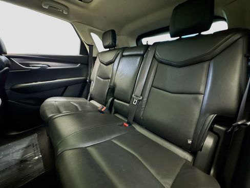 Used 2019 Cadillac XT5 Luxury image 16
