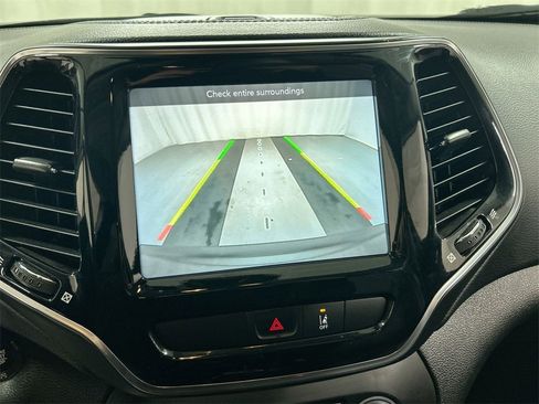 Certified 2022 Jeep Cherokee Limited image 15