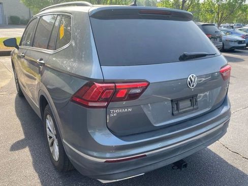 Used 2018 Volkswagen Tiguan SE w/ Panoramic Sunroof Package AWD/4WD image 10