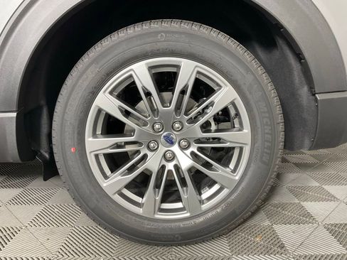 New 2026 Ford Explorer Platinum RWD image 10