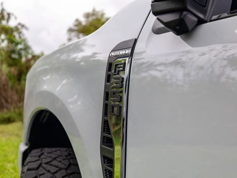 Used 2026 Ford F350 Platinum w/ Platinum Plus Package image 15