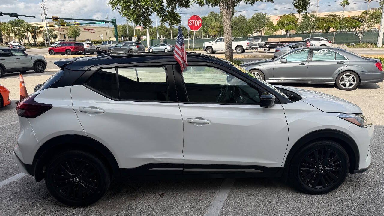 Used 2021 Nissan Kicks SR FWD image 4