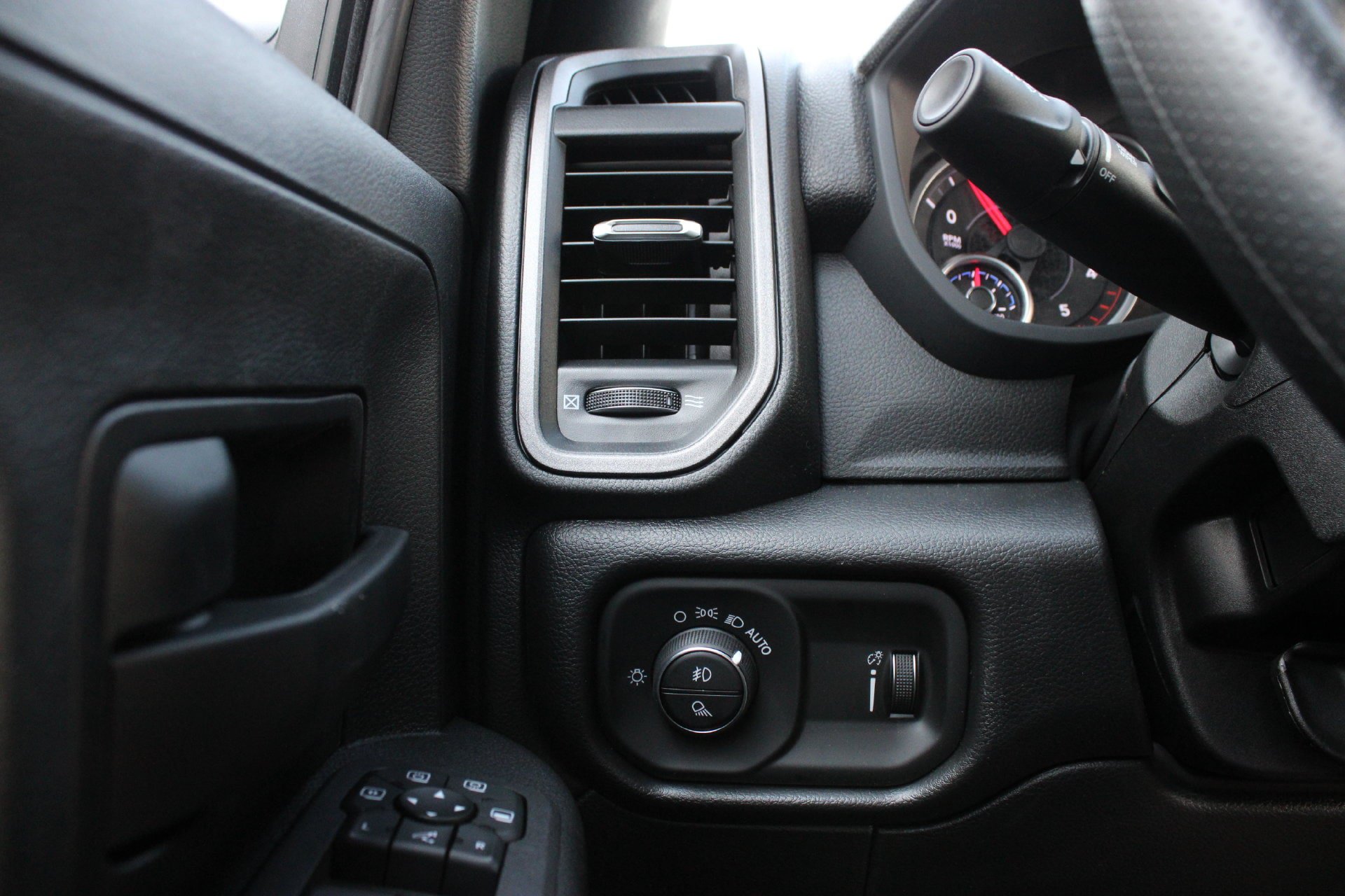 New 2026 RAM 2500 Warlock AWD/4WD image 25