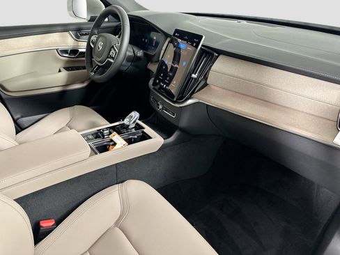 New 2026 Volvo XC90 B5 Plus w/ Protection Package Premier AWD/4WD image 30