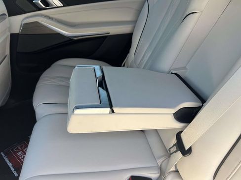 Used 2024 BMW X7 M60i w/ Executive Package AWD/4WD image 11